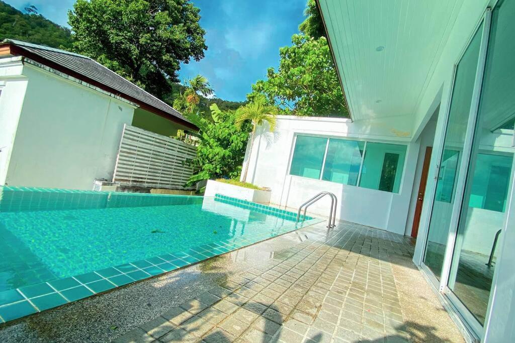 3 Bdr Pool Villa Patong 芭东3卧室泳池别墅 远海景 Esterno foto