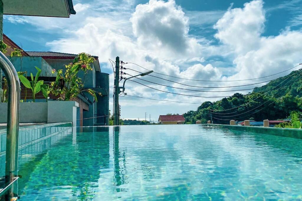 3 Bdr Pool Villa Patong 芭东3卧室泳池别墅 远海景 Esterno foto